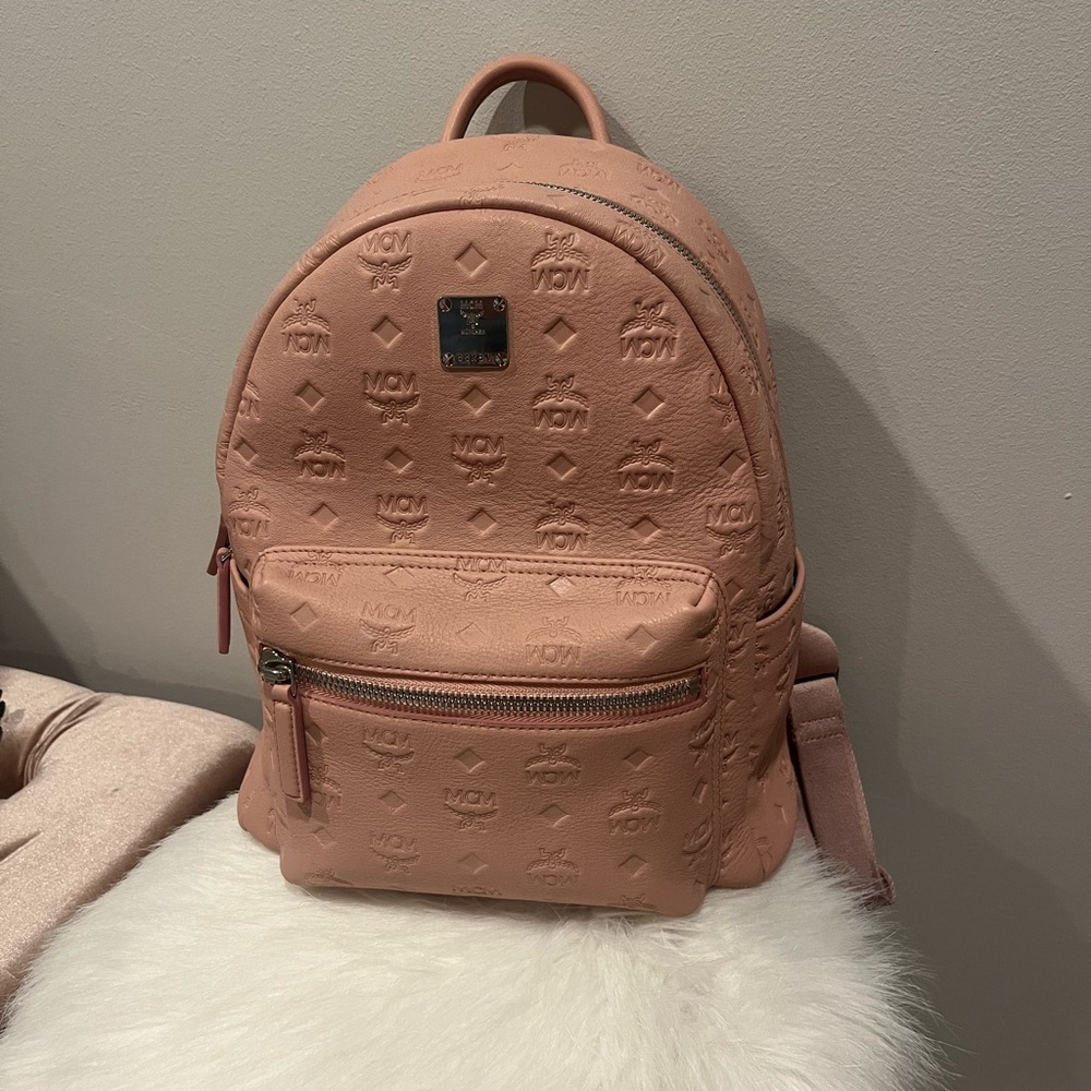 Pink MCM backpack BARELY USED - Picture 2 of 6